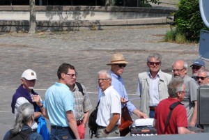 Det er sol og sommer – og vi venter - hvor mon øllerne er?