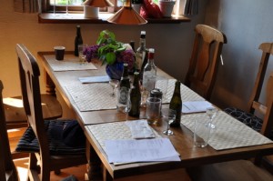 Men på trods af al den snak lykkes det os alligevel at tømme alt hvad der var i nærheden --